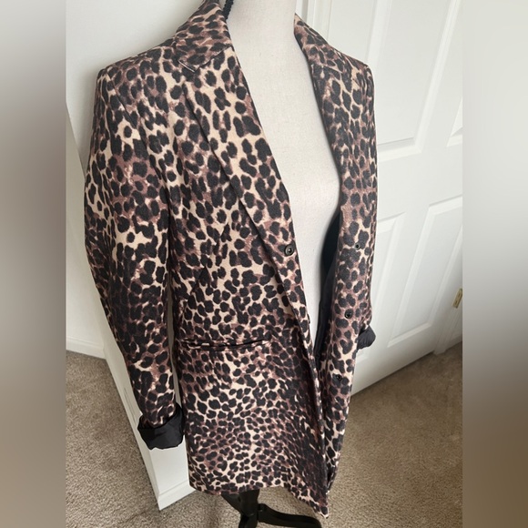 New York & Company Leopard print Peacoat - Picture 7 of 7